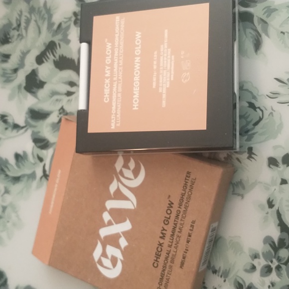 Gwen Stefani highlighter Homegrown Glow - Picture 4 of 4